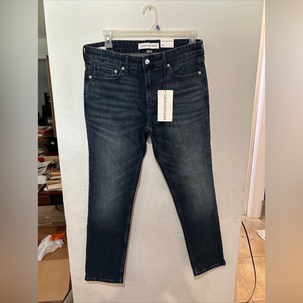 Calvin Klein Secaucus blue jeans stretch denim 34x30 NWT